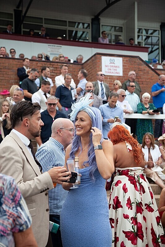 PONTEFRACT RACE 2025-9214 - PONTEFRACT RACES - LADIES DAY 2025