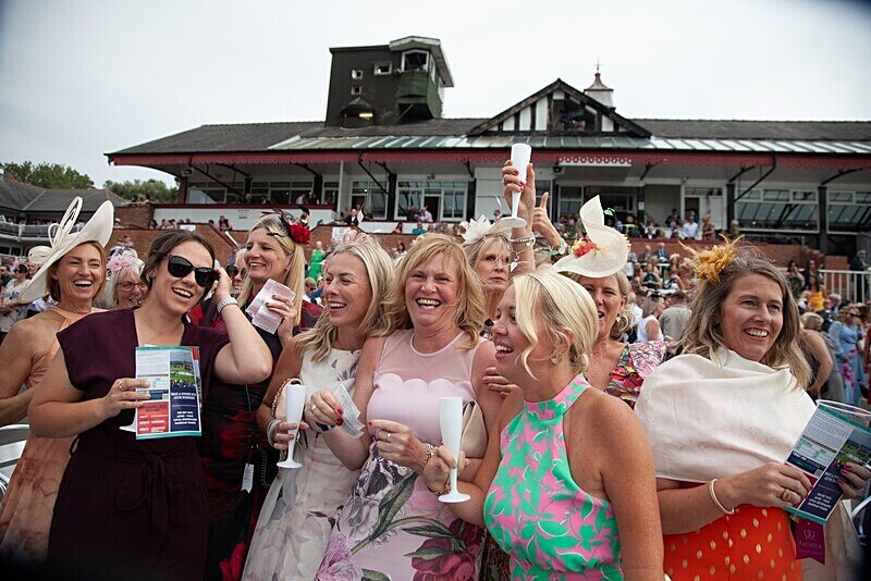 PONTEFRACT RACE 2025-9500 - PONTEFRACT RACES - LADIES DAY 2025