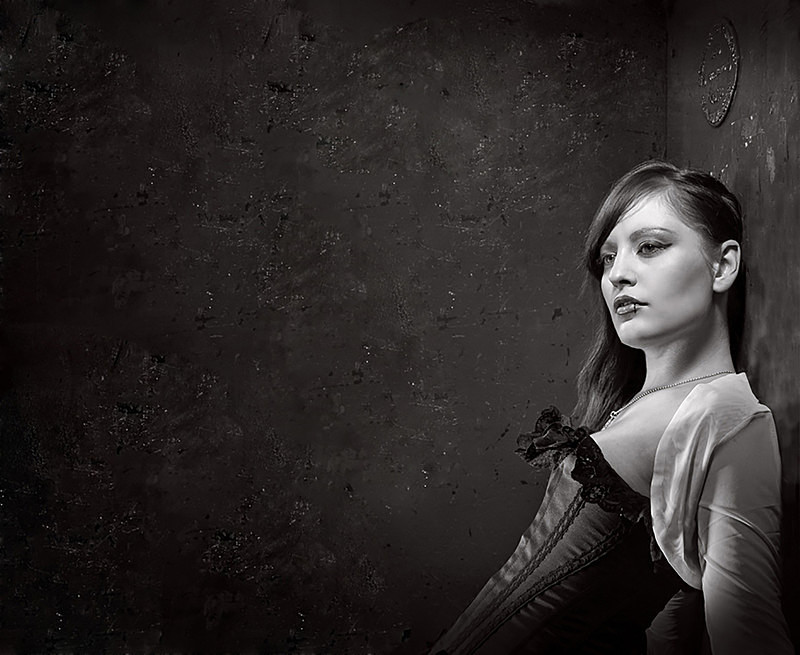  - FEMALE PORTRAITS - GENERAL