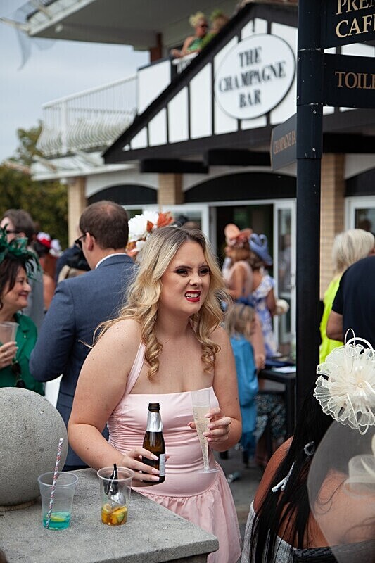 PONTEFRACT RACE 2025-9457 - PONTEFRACT RACES - LADIES DAY 2025