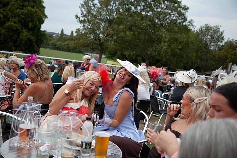 PONTEFRACT RACE 2025-9370 - PONTEFRACT RACES - LADIES DAY 2025
