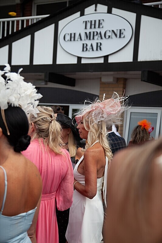 PONTEFRACT RACE 2025-9073 - PONTEFRACT RACES - LADIES DAY 2025