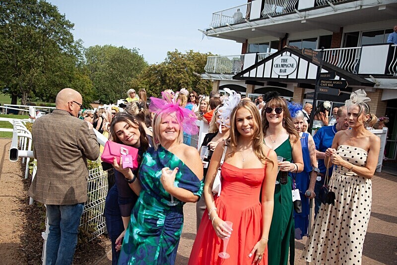 PONTEFRACT RACE 2025-9066 - PONTEFRACT RACES - LADIES DAY 2025