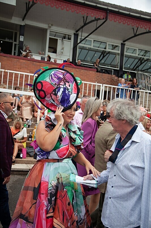 PONTEFRACT RACE 2025-9281 - PONTEFRACT RACES - LADIES DAY 2025