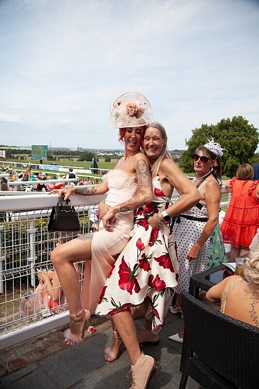 PONTEFRACT RACE 2025-9120 - PONTEFRACT RACES - LADIES DAY 2025