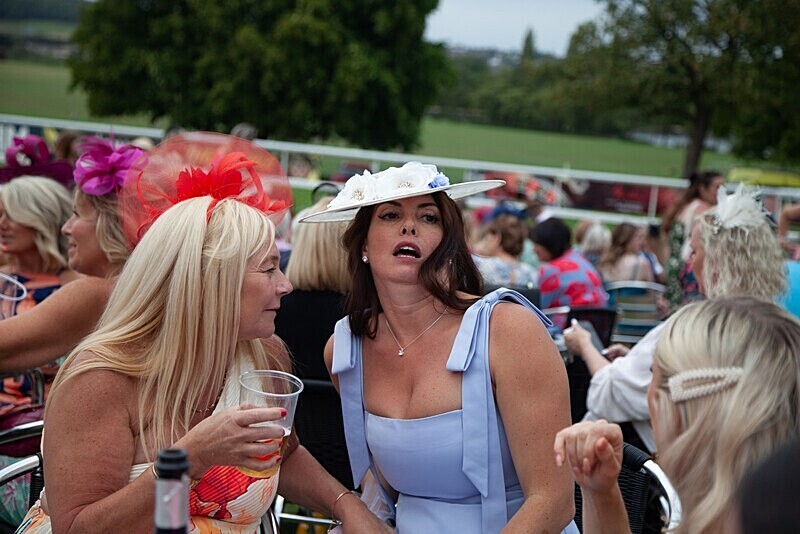 PONTEFRACT RACE 2025-9353 - PONTEFRACT RACES - LADIES DAY 2025