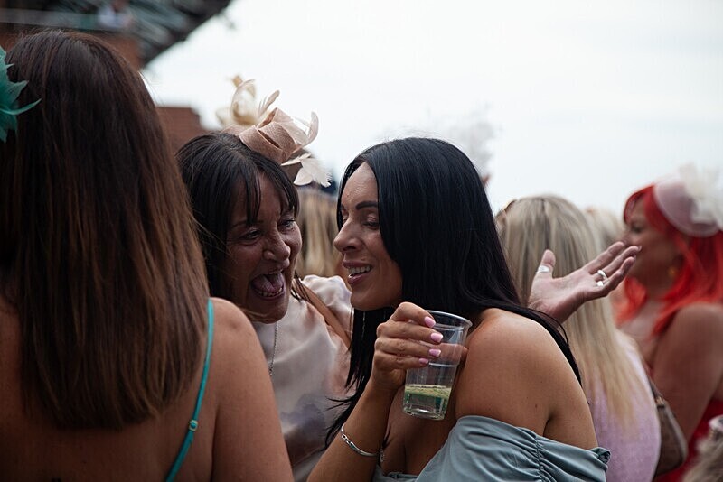 PONTEFRACT RACE 2025-9286 - PONTEFRACT RACES - LADIES DAY 2025