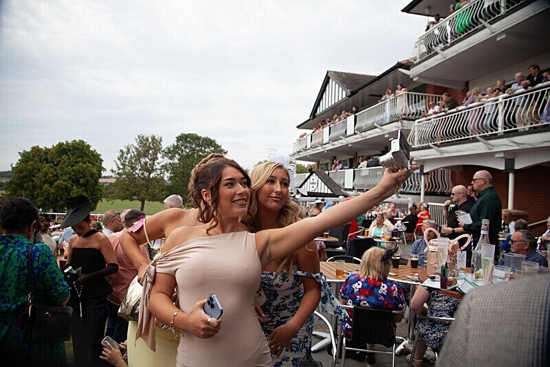 PONTEFRACT RACE 2025-9304 - PONTEFRACT RACES - LADIES DAY 2025