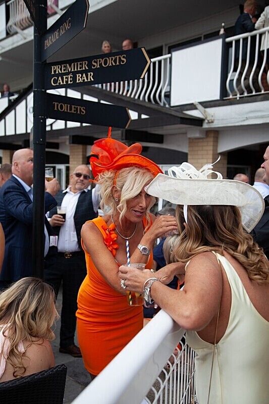 PONTEFRACT RACE 2025-9298 - PONTEFRACT RACES - LADIES DAY 2025