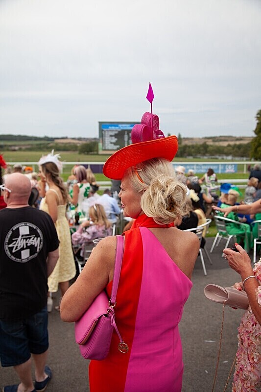 PONTEFRACT RACE 2025-9479 - PONTEFRACT RACES - LADIES DAY 2025