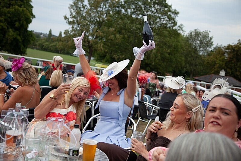 PONTEFRACT RACE 2025-9367 - PONTEFRACT RACES - LADIES DAY 2025
