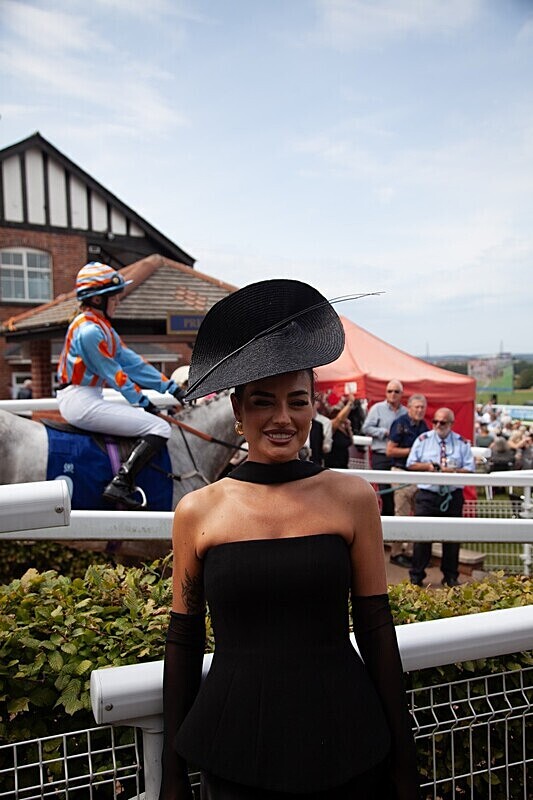 PONTEFRACT RACE 2025-9139 - PONTEFRACT RACES - LADIES DAY 2025