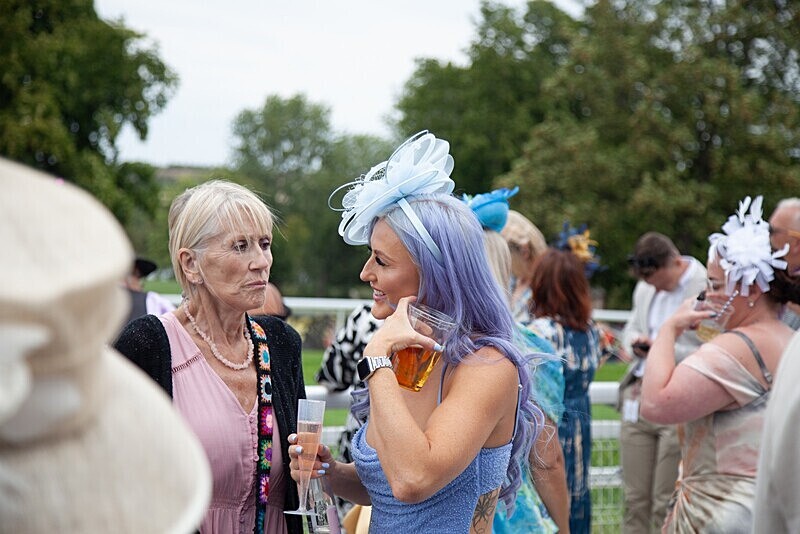 PONTEFRACT RACE 2025-9243 - PONTEFRACT RACES - LADIES DAY 2025