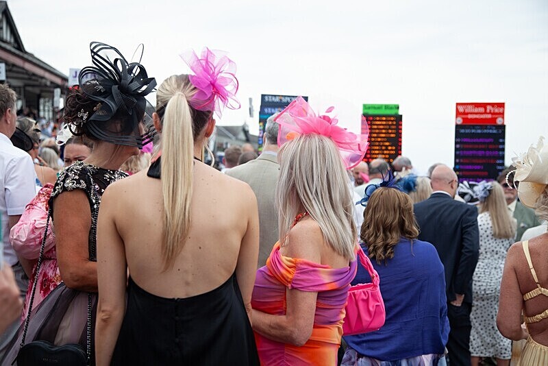 PONTEFRACT RACE 2025-9267 - PONTEFRACT RACES - LADIES DAY 2025
