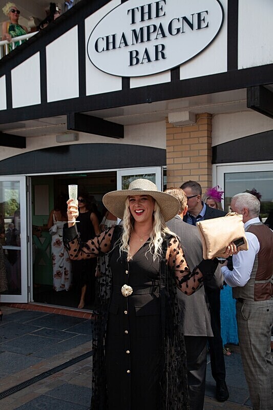 PONTEFRACT RACE 2025-9034 - PONTEFRACT RACES - LADIES DAY 2025