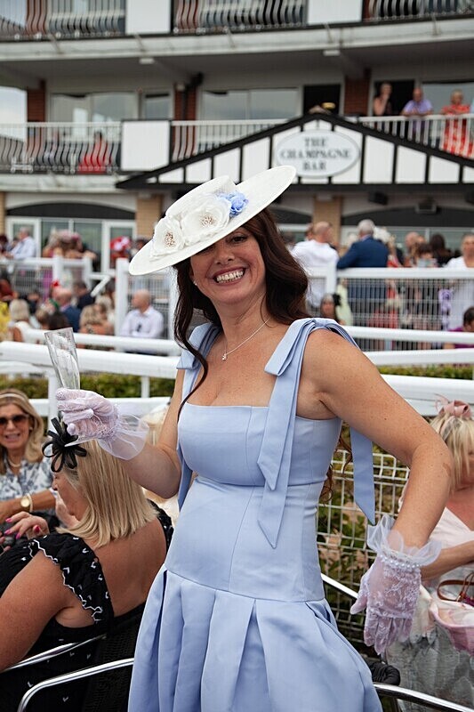 PONTEFRACT RACE 2025-9378 - PONTEFRACT RACES - LADIES DAY 2025