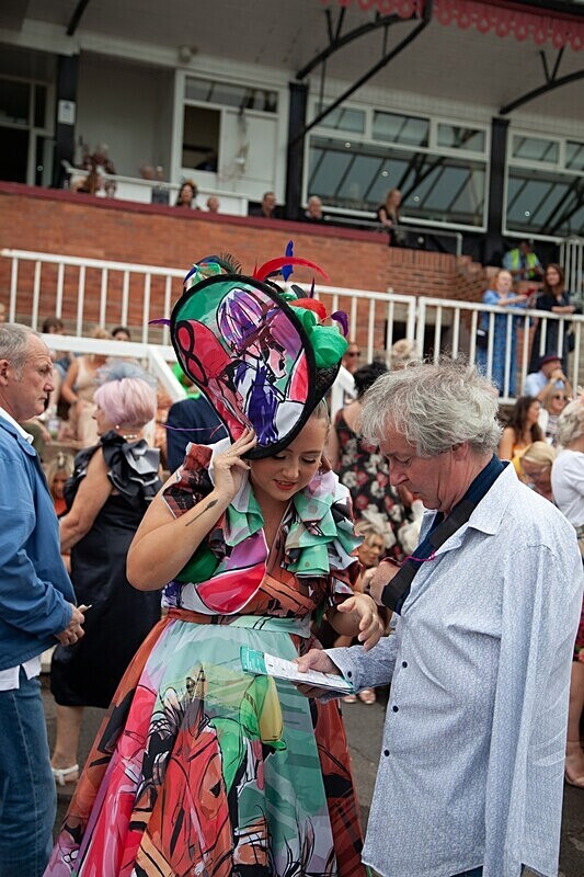 PONTEFRACT RACE 2025-9277 - PONTEFRACT RACES - LADIES DAY 2025