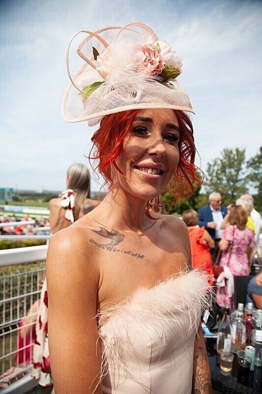 PONTEFRACT RACE 2025-9125 - PONTEFRACT RACES - LADIES DAY 2025