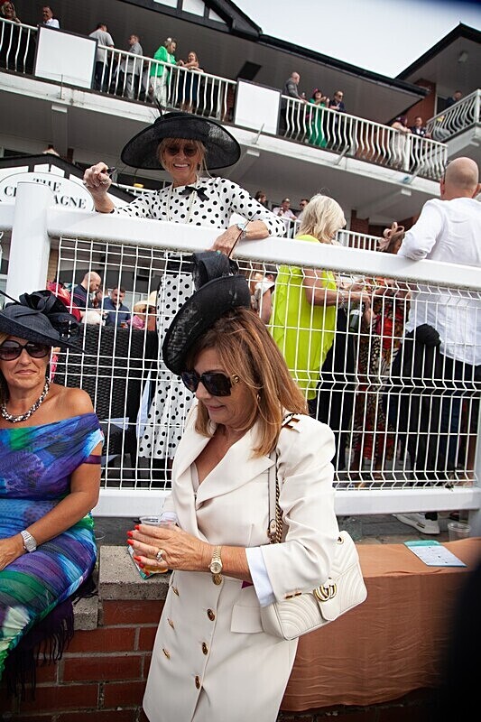 PONTEFRACT RACE 2025-9443 - PONTEFRACT RACES - LADIES DAY 2025
