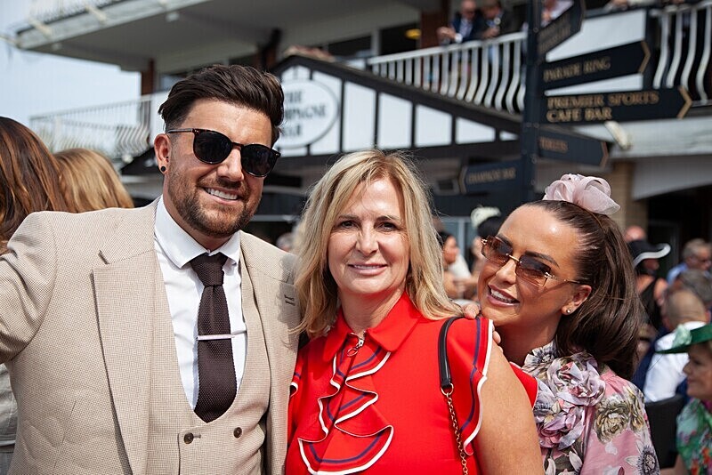 PONTEFRACT RACE 2025-9164 - PONTEFRACT RACES - LADIES DAY 2025