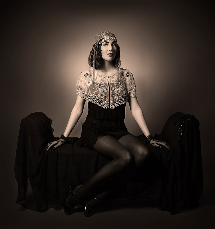  - 1920's FLAPPER