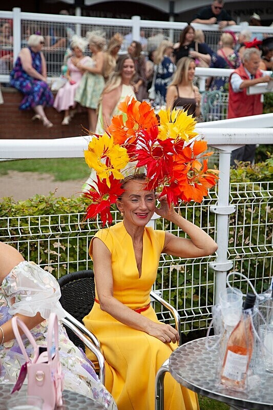 PONTEFRACT RACE 2025-9256 - PONTEFRACT RACES - LADIES DAY 2025