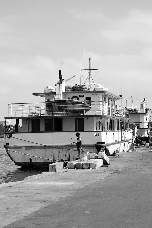  - Potters Cay - In Black & White