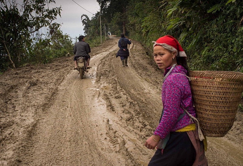 The road to the border north of Sapa - Vietnam January 2013