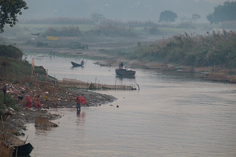 Calcutta and the Hugli River photo - Peter J Griffiths