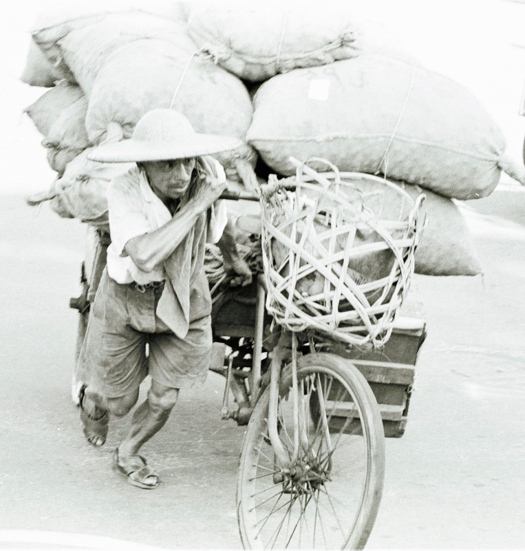 Manual work in Mao's China