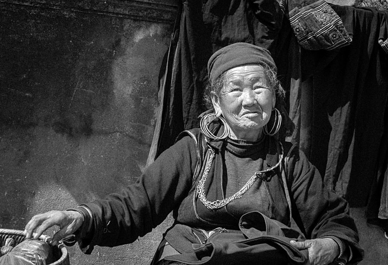 Hmong lady, Sapa market - Vietnam January 2013