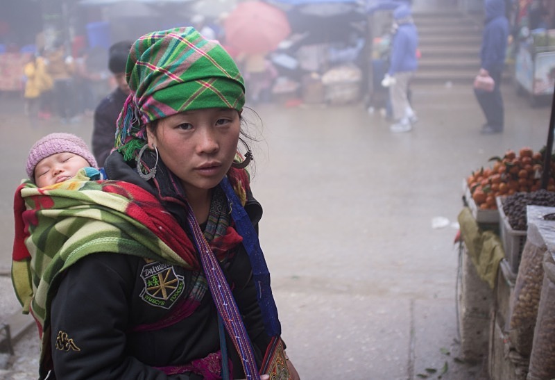 Sapa, Northern Vietnam, Black Hmong lady - Vietnam January 2013
