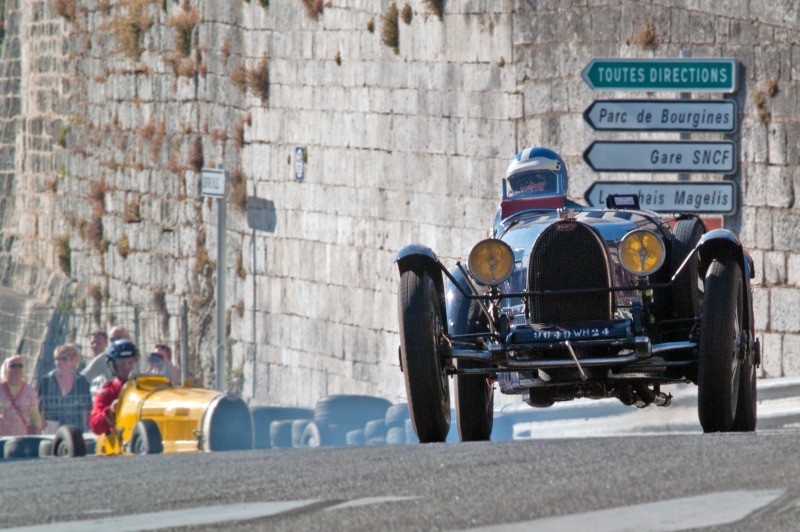 Remparts - more Bugattis - Circuit des Remparts