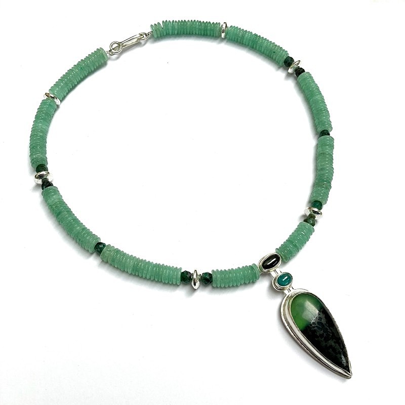  - Beaded pendants & necklaces