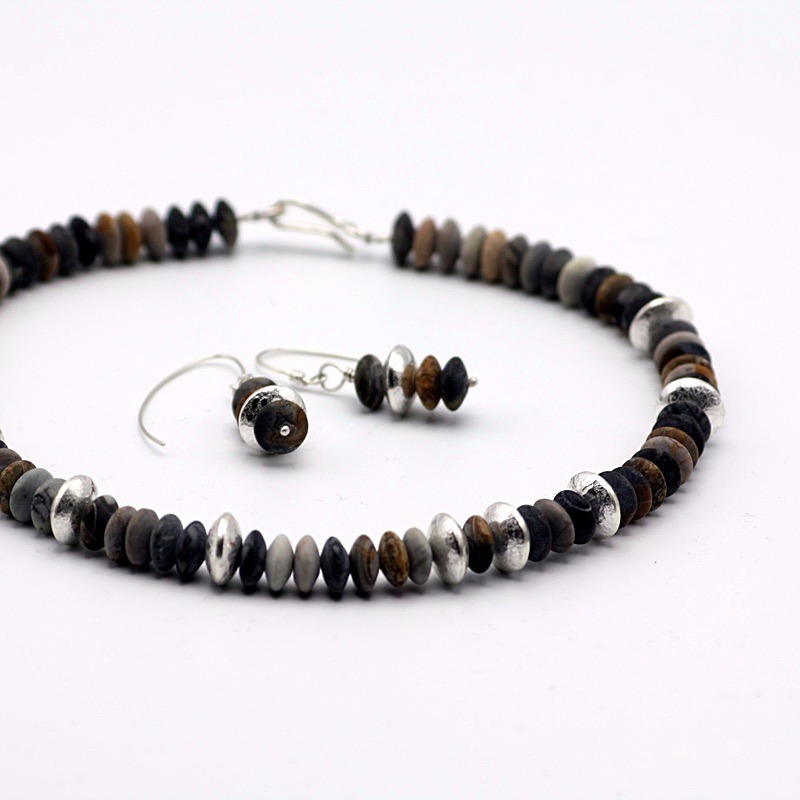  - Beaded pendants & necklaces
