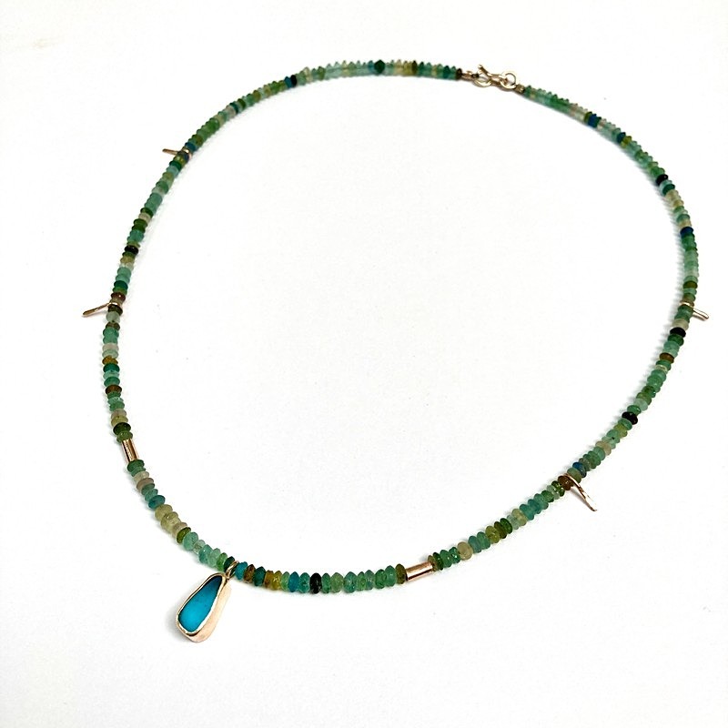  - Beaded pendants & necklaces