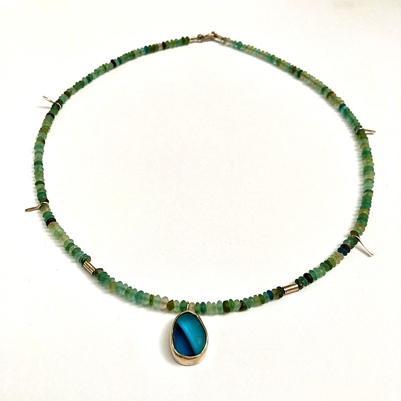  - Beaded pendants & necklaces