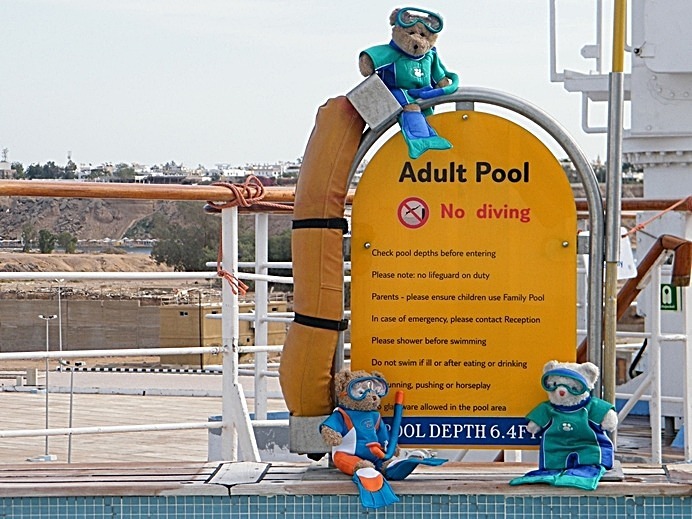 Can't Swim - Xmas New Year Egypt