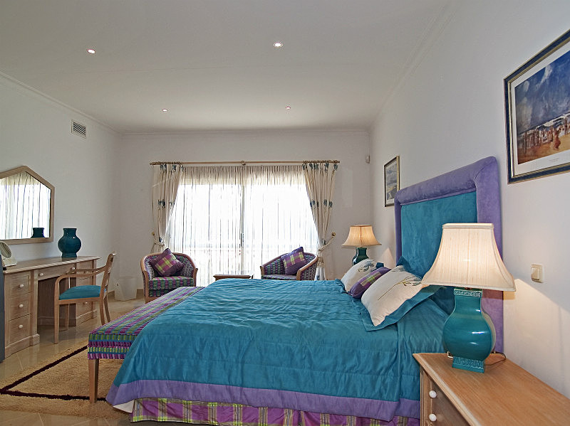  - Algarve Properties