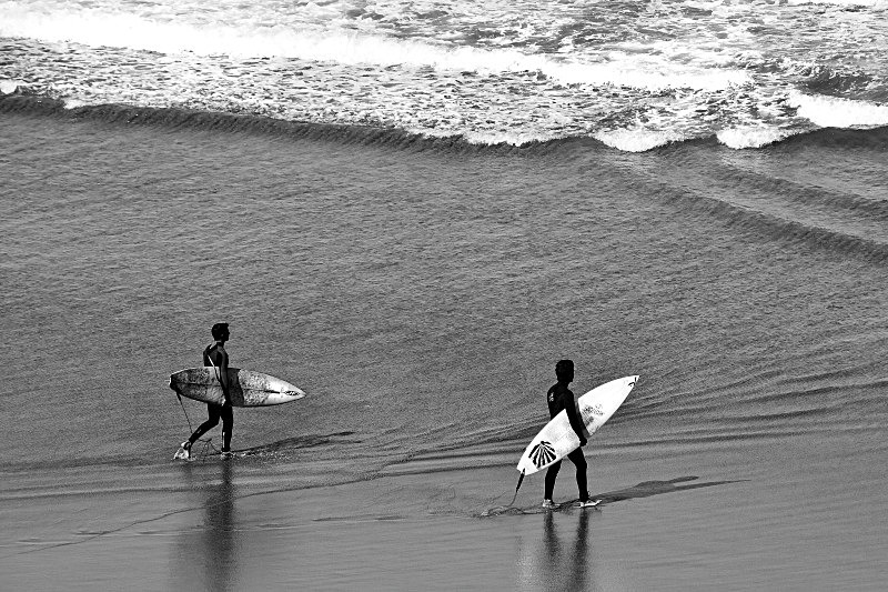 Good Surfing Day - Black and White