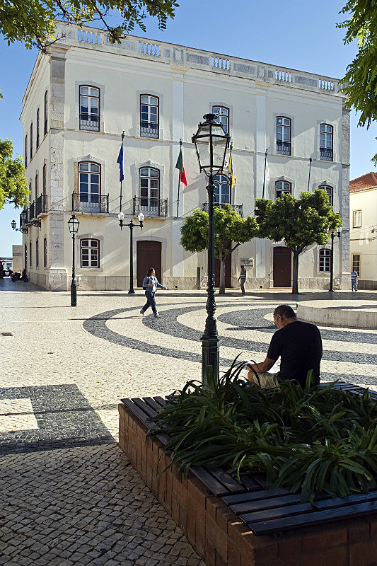 Town Hall-Lagos - Urban and Ancient