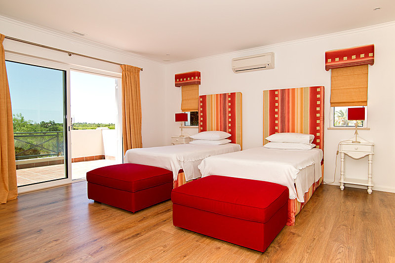  - Algarve Properties