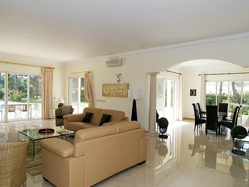 - Algarve Properties