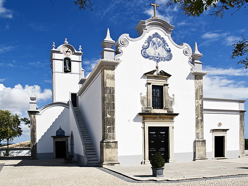 São Lourenço Church-Almancil - Urban and Ancient