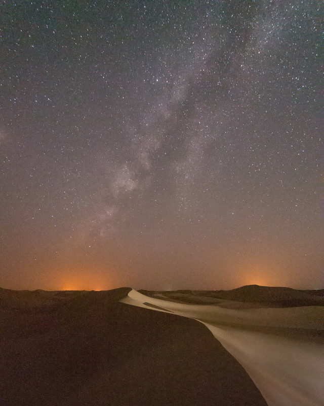 Across the dunes - Dubai
