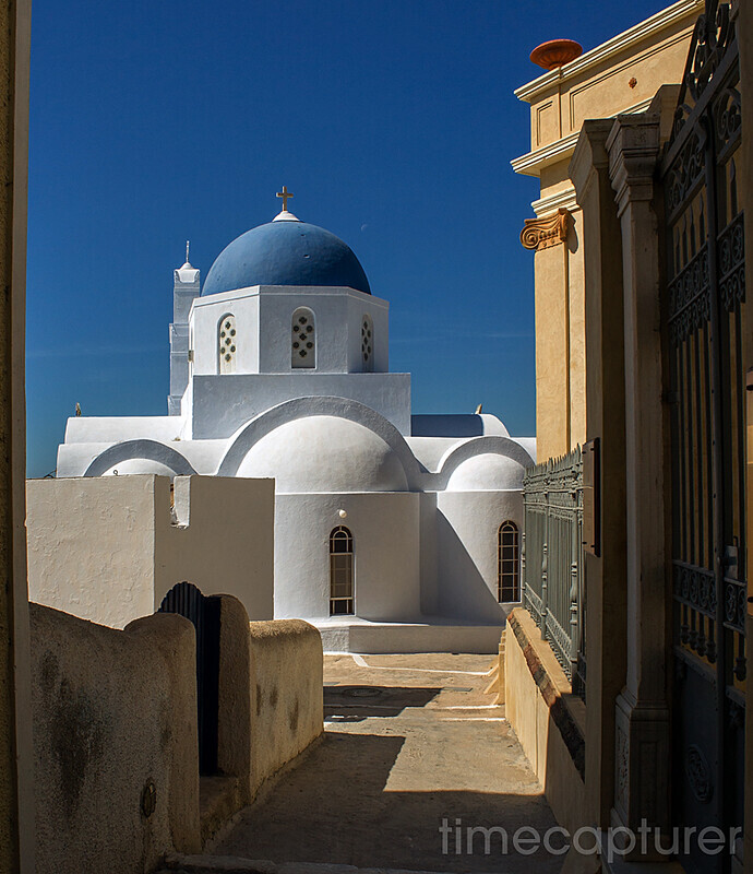 Pyrgos Narrows - Greek Islands
