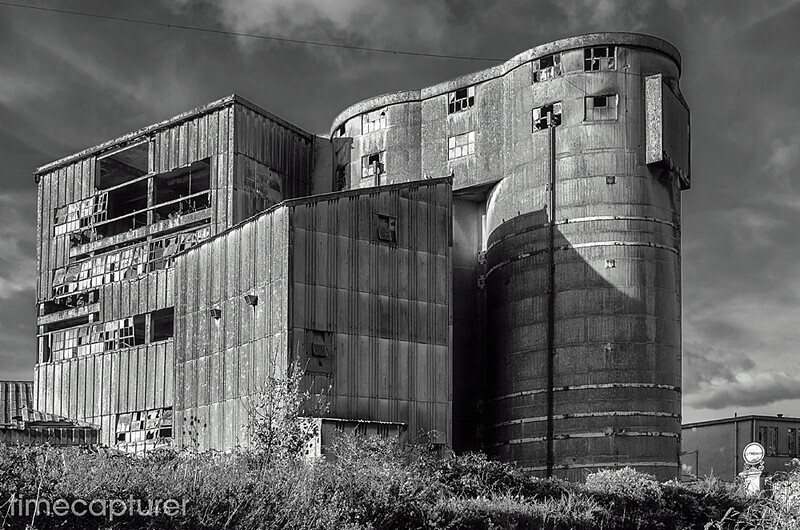 Shoreham Cement - Monochrome (Black & White)
