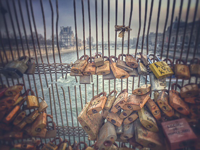 Crossing the river Seine, Paris - Paris ma belle