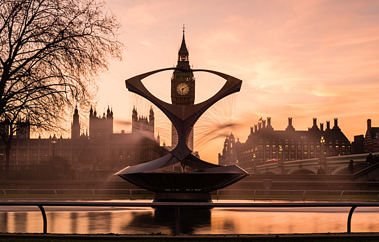 Big Ben from St Thomas' (1) - Westminster