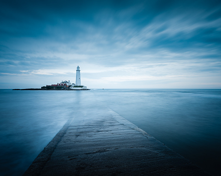 St Mary's Lighthouse from the jetty (5) - Whitley Bay